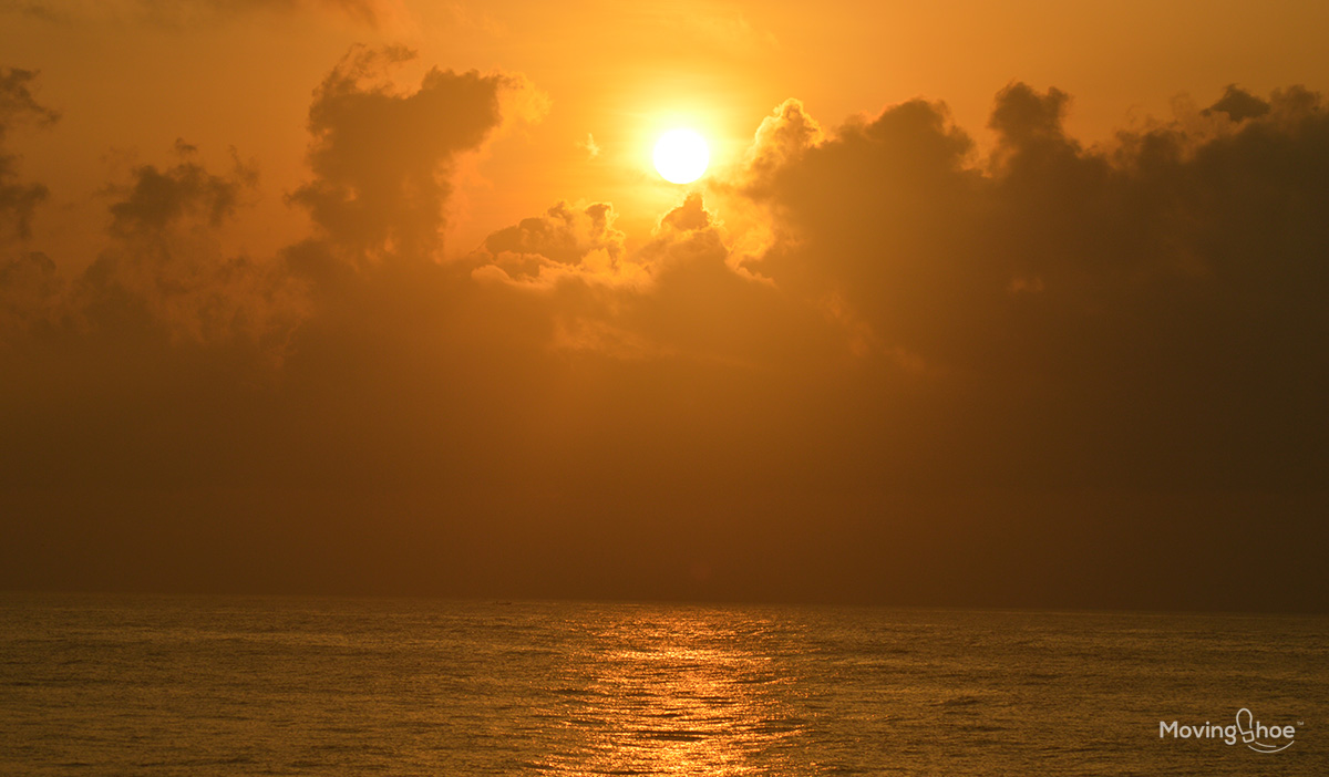 sunrise at mahabalipuram