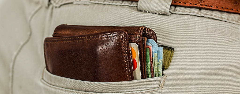 Travel tips to save your wallet